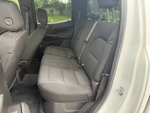 Used 2023 Chevrolet Colorado W/T RWD image 11