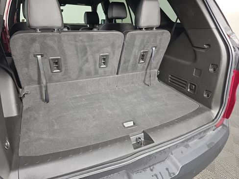 Used 2022 Chevrolet Traverse RS AWD/4WD image 34