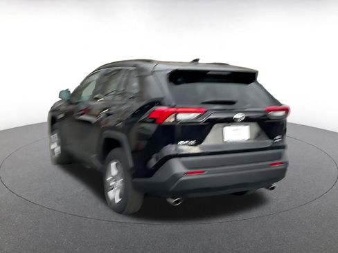Used 2025 Toyota RAV4 XLE image 11