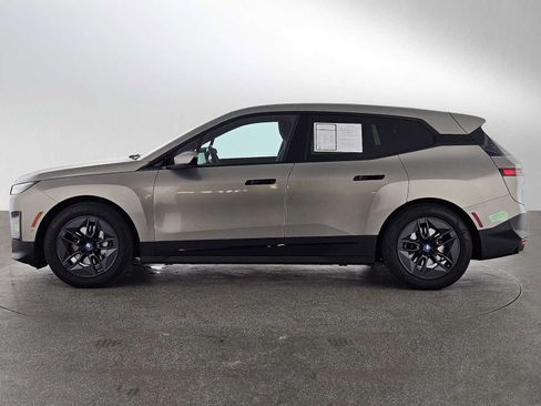 Used 2023 BMW iX xDrive50 w/ Premium Package AWD/4WD image 6