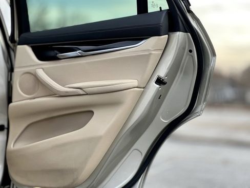 Used 2015 BMW X6 xDrive50i image 19