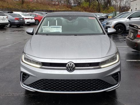 New 2026 Volkswagen Jetta SE FWD image 5
