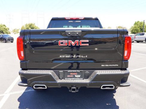 New 2026 GMC Sierra 1500 Denali w/ Technology Package AWD/4WD image 9