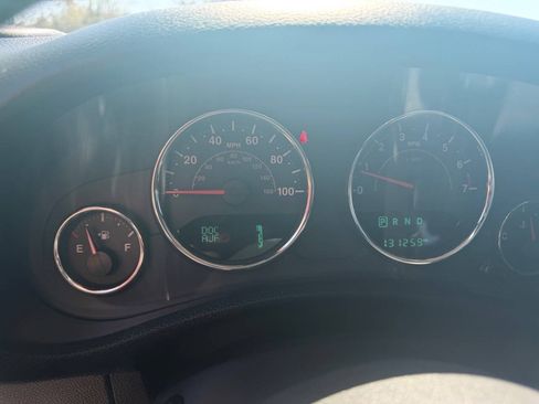 Used 2018 Jeep Wrangler Unlimited Sport S AWD/4WD image 16