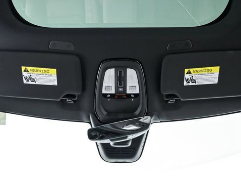 New 2026 Volvo XC90 T8 Ultra w/ Protection Package Premier AWD/4WD image 19