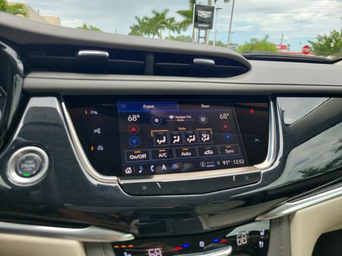 Certified 2024 Cadillac XT6 Premium Luxury w/ Technology Package FWD image 24