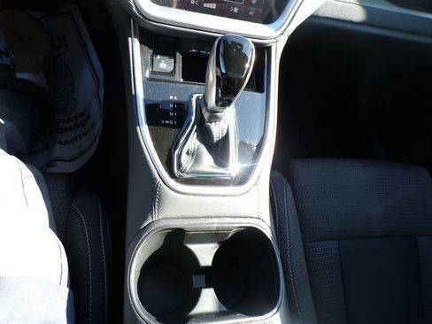 Used 2023 Subaru Outback Premium AWD/4WD image 29