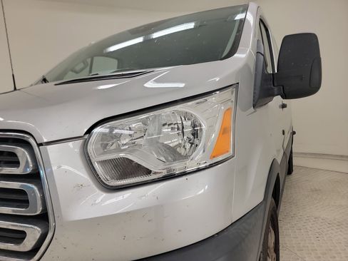 Used 2018 Ford Transit 350 XLT RWD image 9
