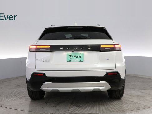 Used 2024 Honda Prologue Touring image 13