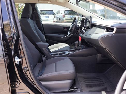 Used 2023 Toyota Corolla LE FWD image 9