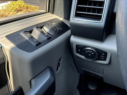 Used 2022 Ford F250 XLT AWD/4WD image 18