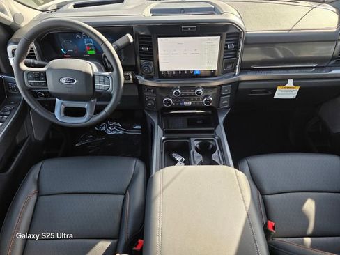 New 2026 Ford F250 Lariat w/ Black Appearance Package image 15
