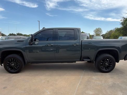 Used 2025 Chevrolet Silverado 2500 LTZ w/ Trail Boss Package AWD/4WD image 9