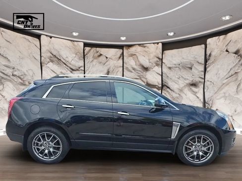 Used 2016 Cadillac SRX Premium w/ Driver Assist Package AWD/4WD image 4