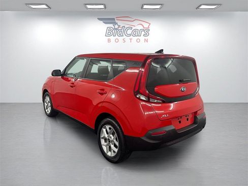 Used 2020 Kia Soul S image 6