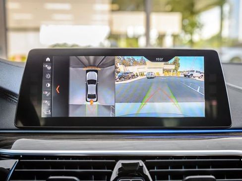 Used 2017 BMW 540i xDrive AWD/4WD image 22