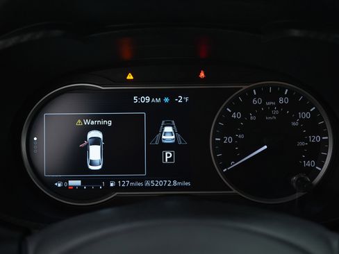 Used 2020 Nissan Versa SR w/ Trunk Package image 19