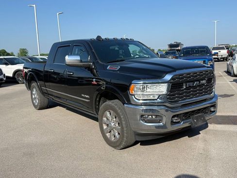 Used 2020 RAM 2500 Limited AWD/4WD image 2
