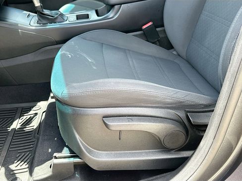Used 2020 Kia Sorento LX FWD image 18