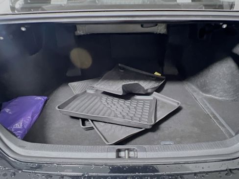 Used 2025 Toyota Camry LE image 34