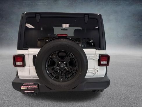 Used 2020 Jeep Wrangler Sport AWD/4WD image 9