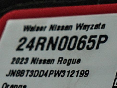 Used 2023 Nissan Rogue Platinum AWD/4WD image 32