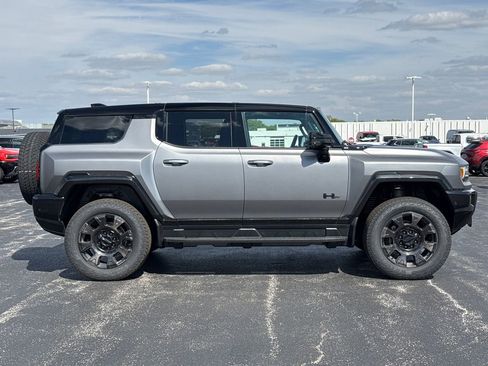 New 2026 GMC Hummer EV 3X w/ Carbon Fiber Edition Package AWD/4WD image 10