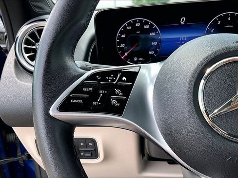 Certified 2024 Mercedes-Benz GLB 250 image 24