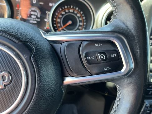 Used 2018 Jeep Wrangler Unlimited Sahara w/ Cold Weather Group AWD/4WD image 23