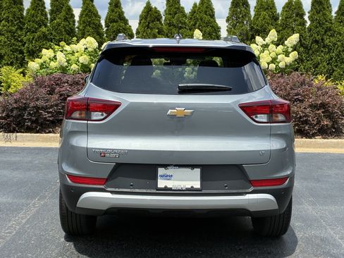 Used 2024 Chevrolet TrailBlazer LT w/ LT Cold Weather Package FWD image 7
