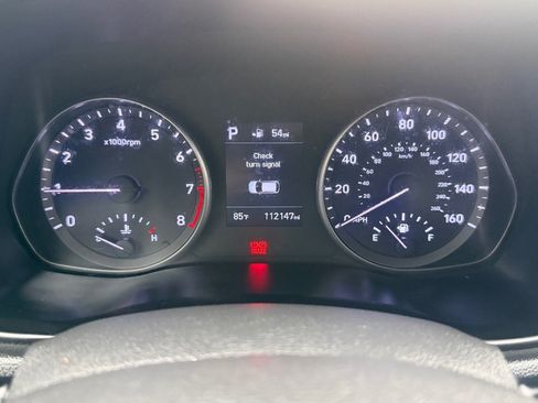 Used 2019 Hyundai Elantra GT FWD image 24