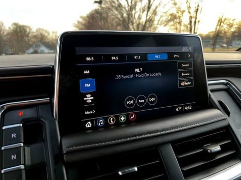 Used 2021 Chevrolet Tahoe LT image 38