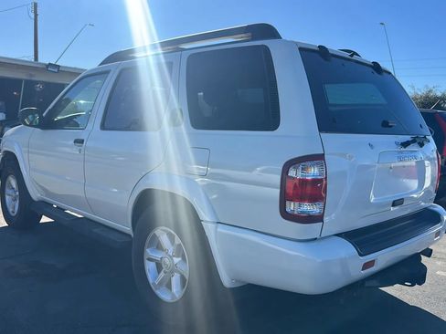 Used 2003 Nissan Pathfinder SE AWD/4WD image 10