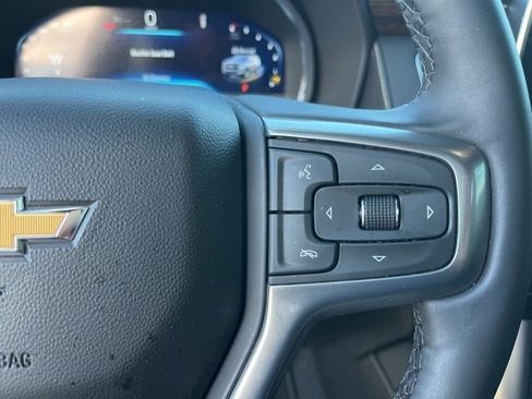 Used 2024 Chevrolet Suburban Premier image 21