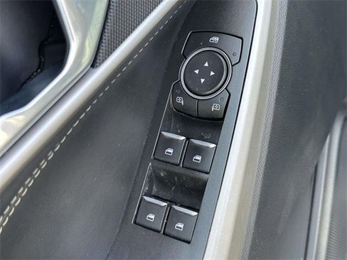 Used 2022 Ford Explorer XLT w/ Equipment Group 202A image 19