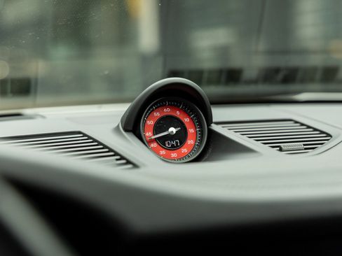 Certified 2022 Porsche 911 Carrera GTS image 30