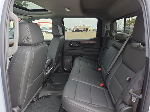 New 2026 GMC Sierra 1500 Denali w/ Denali Reserve Package AWD/4WD image 9
