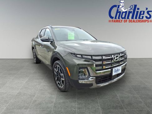 Used 2025 Hyundai Santa Cruz Limited AWD/4WD image 3