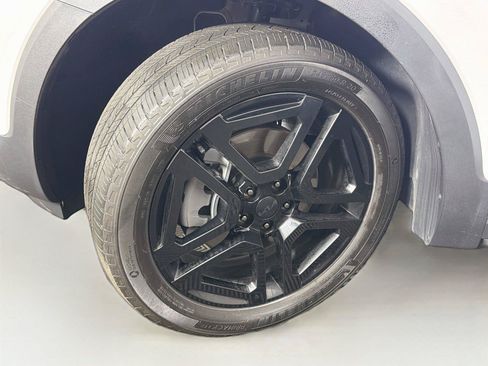Used 2025 Kia Telluride EX X-Line AWD/4WD image 38
