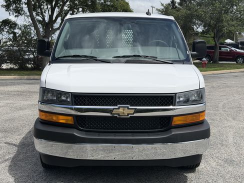 Used 2025 Chevrolet Express 2500 w/ Driver Convenience Package RWD image 12