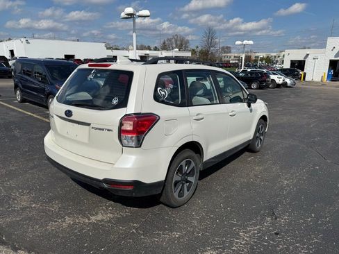 Used 2018 Subaru Forester 2.5i w/ Alloy Wheel Package image 3