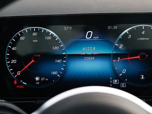 Used 2022 Mercedes-Benz GLA 250 4MATIC image 19