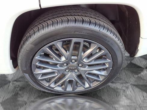 Used 2022 Jeep Compass High Altitude AWD/4WD image 22