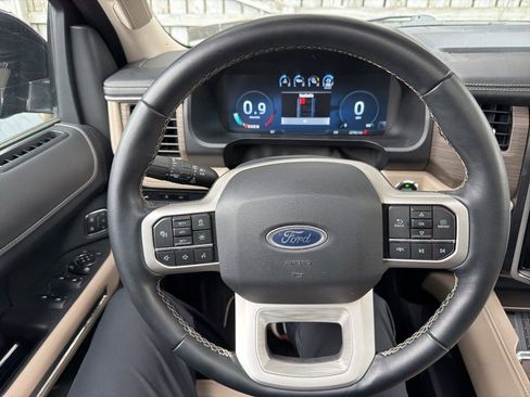 Used 2022 Ford Expedition Max Limited AWD/4WD image 8