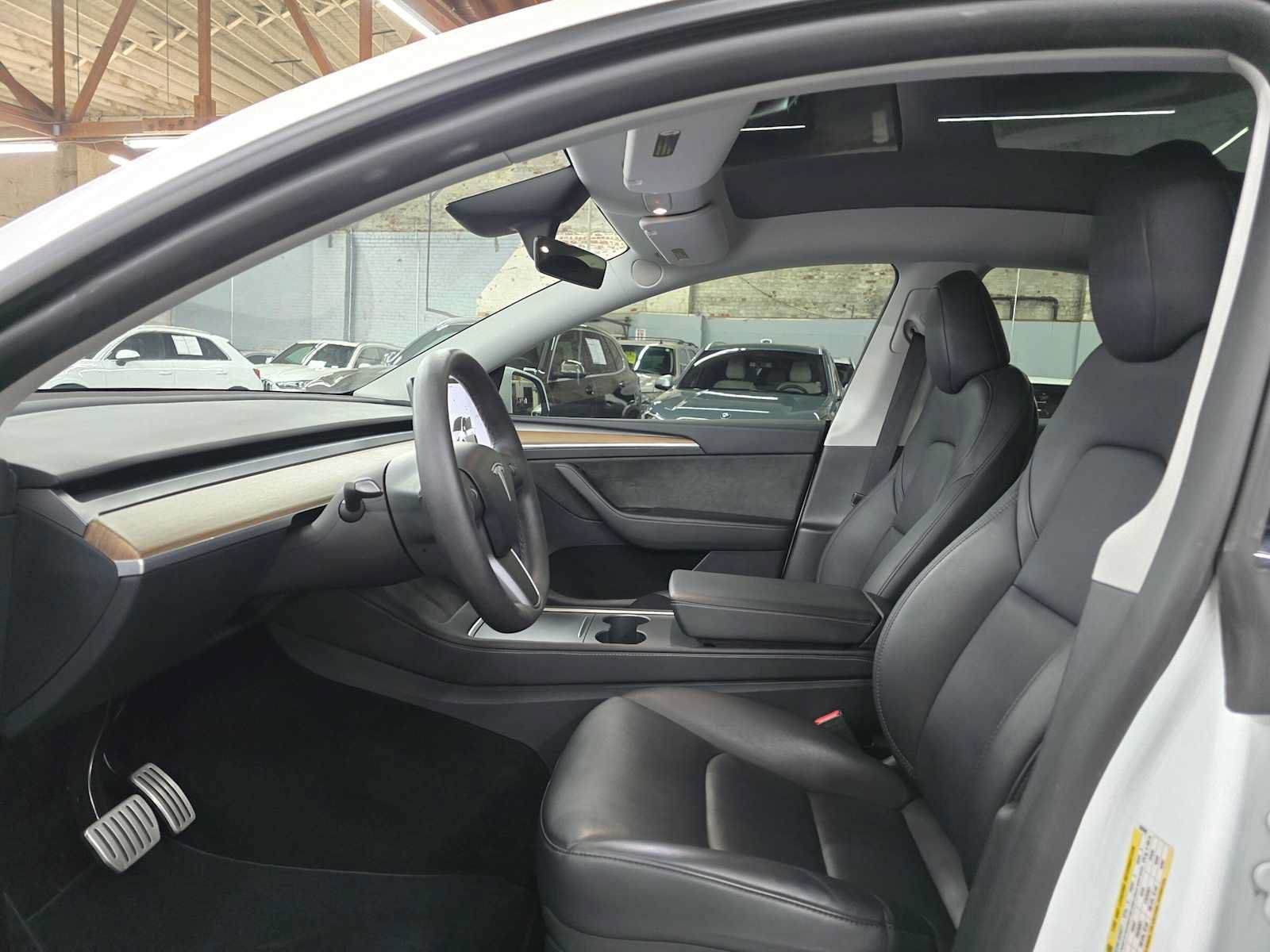 Used 2024 Tesla Model Y Performance AWD/4WD image 20
