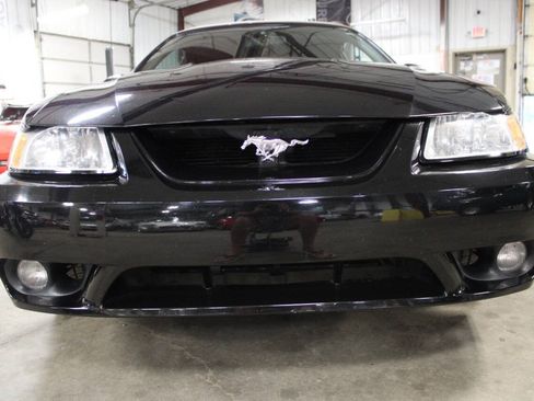 Used 1999 Ford Mustang Cobra RWD image 9