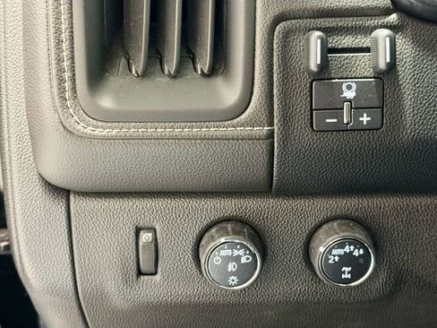 Certified 2018 GMC Canyon Denali image 10