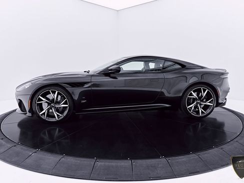 Used 2021 Aston Martin DBS Superleggera RWD image 14