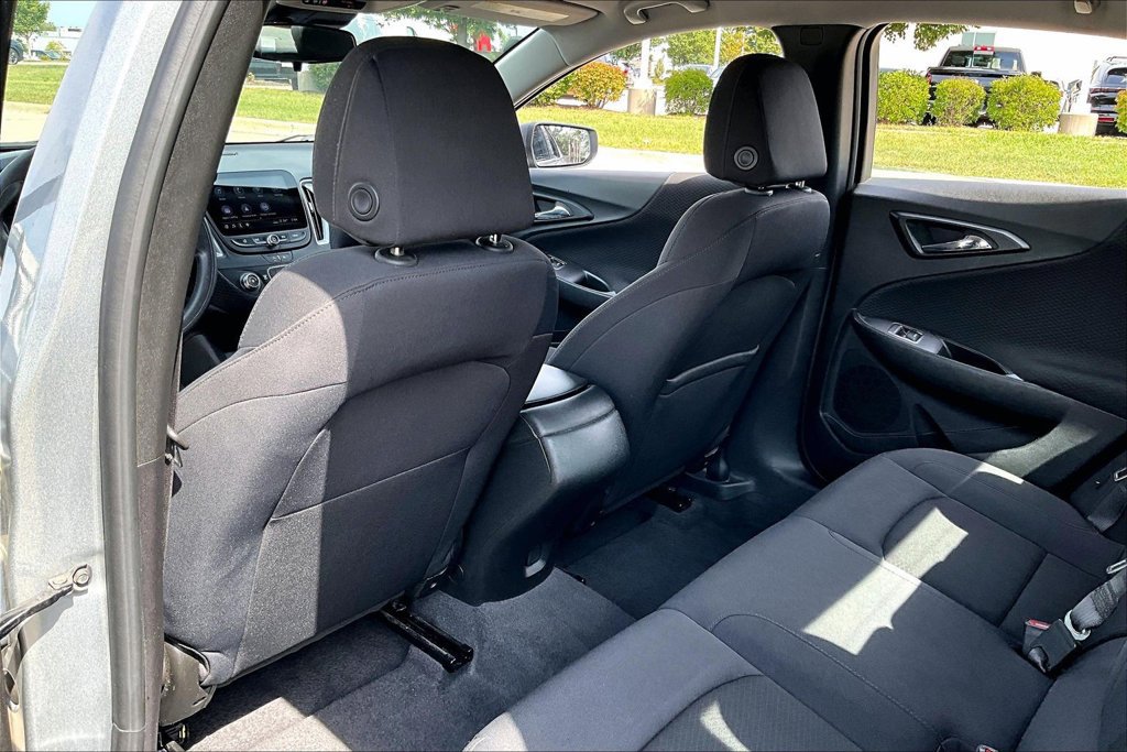 Used 2023 Chevrolet Malibu LS FWD image 30