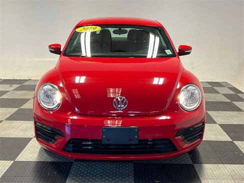 Used 2019 Volkswagen Beetle 2.0T S image 2